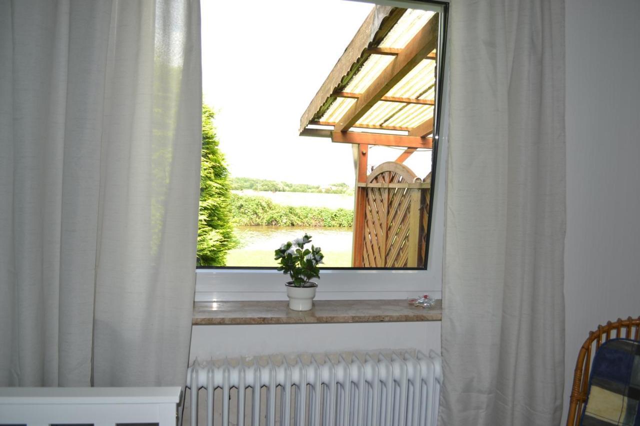 Ferienhaus Am Wasser Hinte Exteriör bild